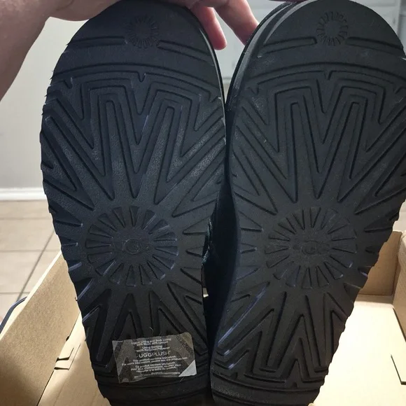 UGG Black Suede Classic Mini Platform Pull-On Boots - Picture 4 of 7